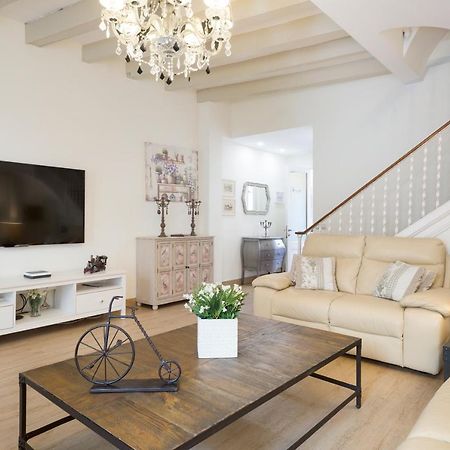 Sitges Spaces Beach House-4 Bedrooms, 3 Bathrooms, Large Terrace, Jacuzzi, Center-Beach Exterior photo
